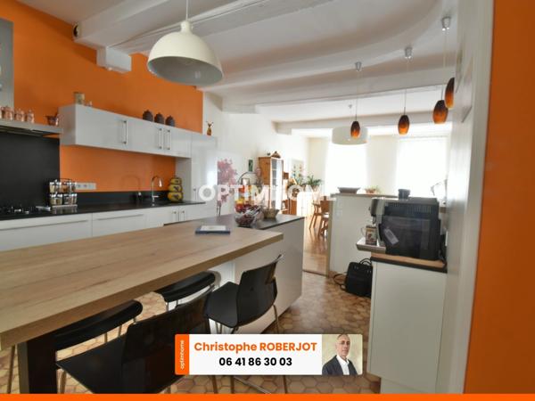 Appartement d'exception de 6 pièces avec cheminée au cœur de Chalon sur Saône en exclusivité