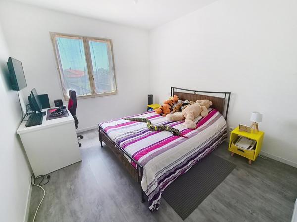 Maison familiale de 190 m² avec terrain constructible et divisible de 1 016 m²