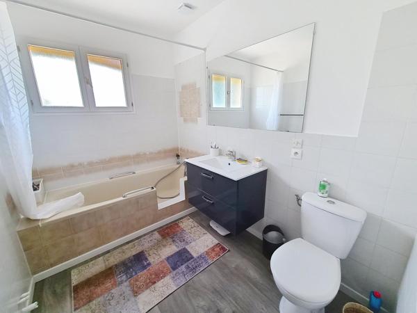 Maison familiale de 190 m² avec terrain constructible et divisible de 1 016 m²
