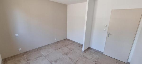 Villa Capestang 4 pièce(s) 109 m2 avec piscine sur 400 m² de terrain