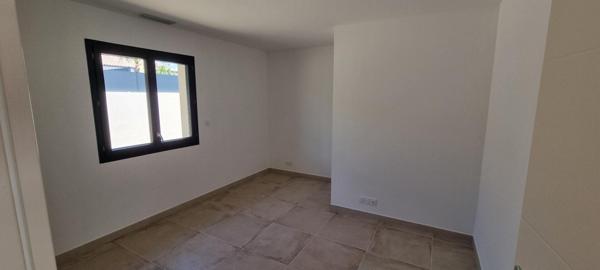 Villa Capestang 4 pièce(s) 109 m2 avec piscine sur 400 m² de terrain