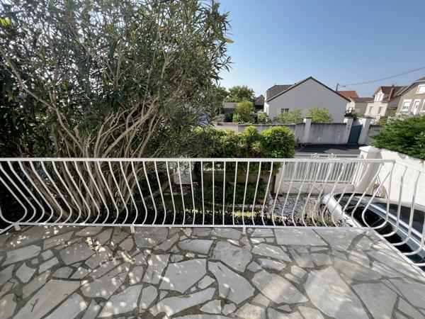 MAISON 3 CHAMBRES - GARAGE