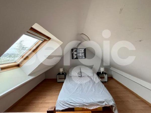 Location 2 Pieces 25 80080 Amiens 25 1689 01 0004