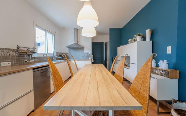 Maison à vendre    7 pièces •  Biscarrosse