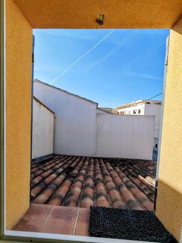 Maison de ville 60m² balcon/cave 28m²/pkg securisée