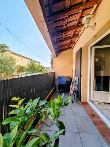 Maison de ville 60m² balcon/cave 28m²/pkg securisée