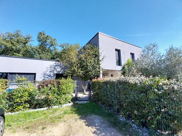 Montamisé - maison 7 pièces - 230 m2