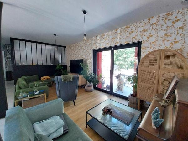 Montamisé - maison 7 pièces - 230 m2