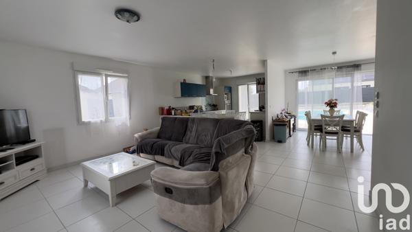 Maison à vendre 8 pièces 143 m² Lavau