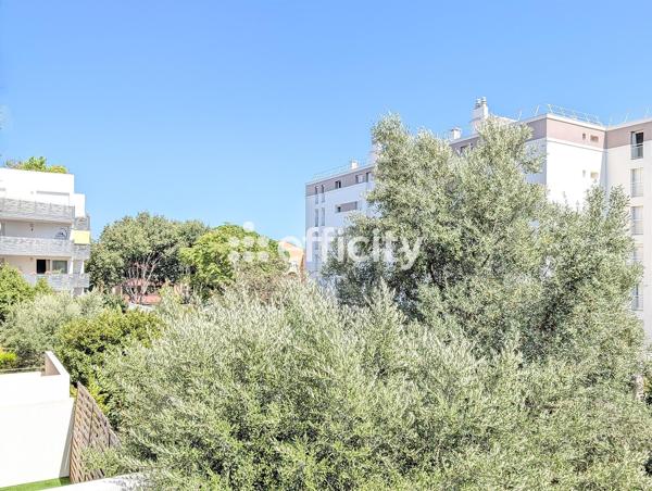 Appartement
         2 pièces
        - 37 m² Exclusivité 180 000 € *