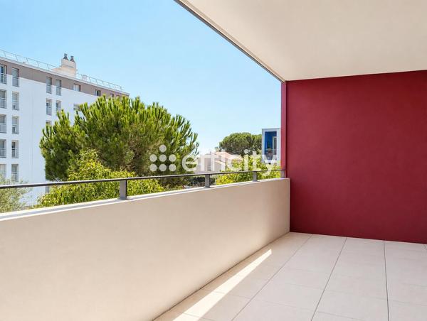 Appartement
         2 pièces
        - 37 m² Exclusivité 180 000 € *