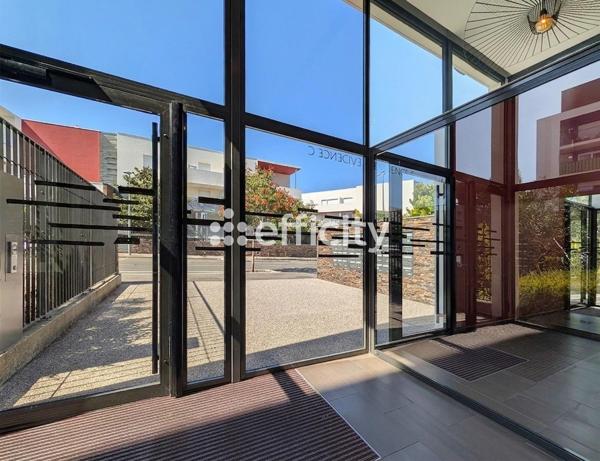 Appartement
         2 pièces
        - 37 m² Exclusivité 180 000 € *