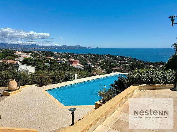 Villa vue mer panoramique dans domaine privé avec en sus terrain constructibre