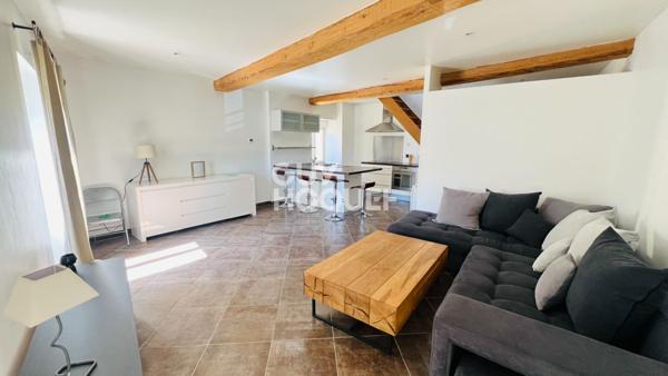 À vendre : Appartement 3 pièces rénové au coeur de Bourgoin Jallieu