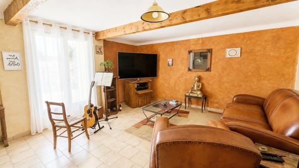 SALON-DE-PROVENCE (13) | Mas provençal composé de deux logements sur un terrain de 1000 m²