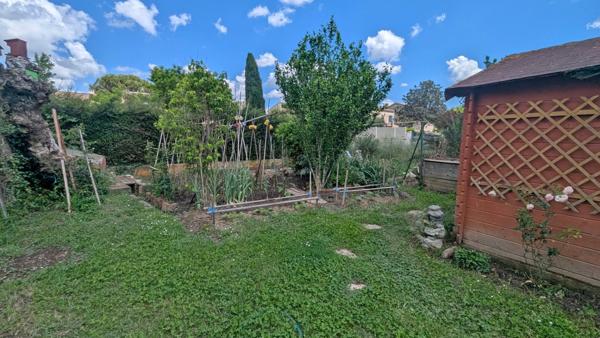 SALON-DE-PROVENCE (13) | Mas provençal composé de deux logements sur un terrain de 1000 m²