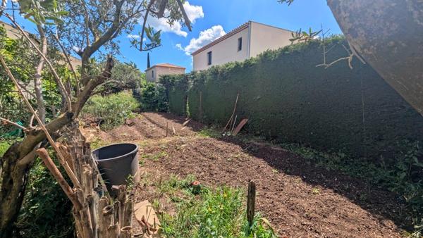 SALON-DE-PROVENCE (13) | Mas provençal composé de deux logements sur un terrain de 1000 m²