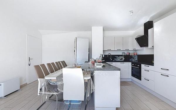 Appartement à vendre    4 pièces • 87,78 m2 Villiers-sur-Marne