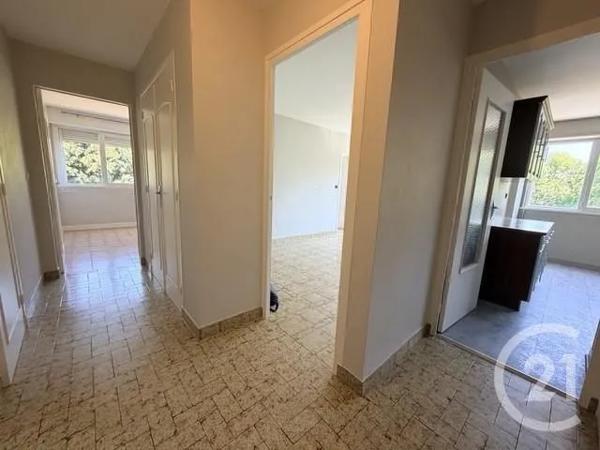 Appartement F3 à vendre  3 pièces - 60 m 2   VOIRON  - 38
