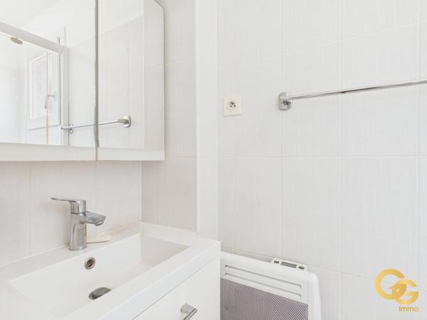 Appartement à THEOULE SUR MER (06590)