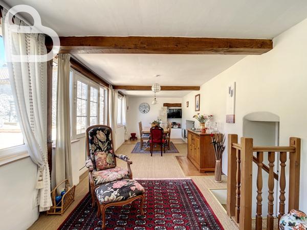 Montaigu-de-Quercy (82150) Maison quercynoise avec piscine et dépendances à Montaigu de Quercy