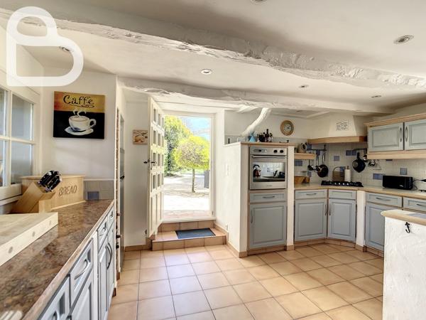 Montaigu-de-Quercy (82150) Maison quercynoise avec piscine et dépendances à Montaigu de Quercy