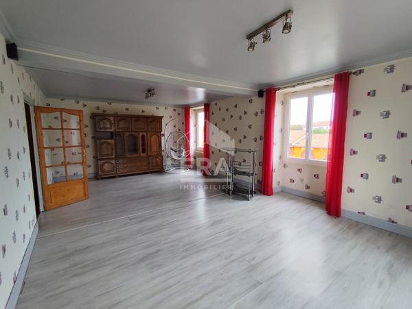 Maison 127 m², jardin 1138m² et garage - Champagne-Mouton (16)
