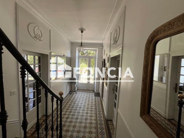 À vendre Maison 9 pièces 212 m² - Arnage 72230