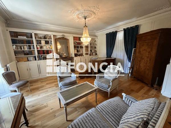 À vendre Maison 9 pièces 212 m² - Arnage 72230