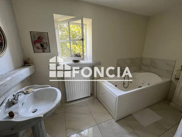 À vendre Maison 9 pièces 212 m² - Arnage 72230