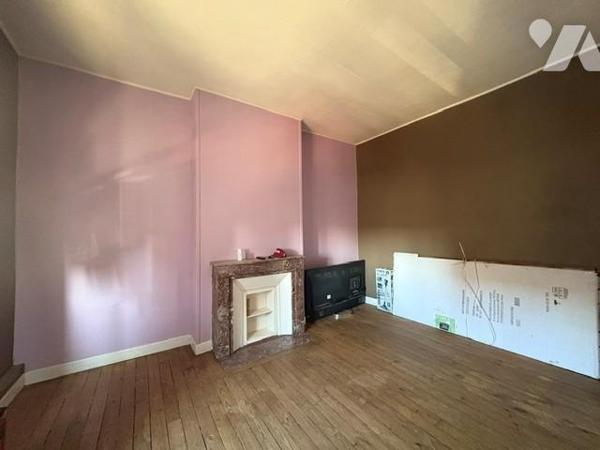 Ensemble immobilier à vendre à ROISEL