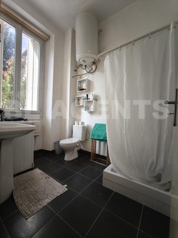 À vendre : Appartement 2 pièces avec cour privative