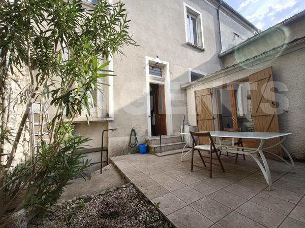 À vendre : Appartement 2 pièces avec cour privative