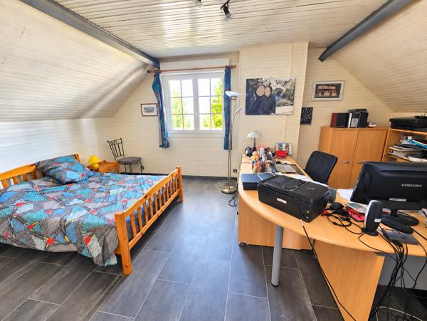 Maison
         5 pièces
        - 134 m² 349 700 €*