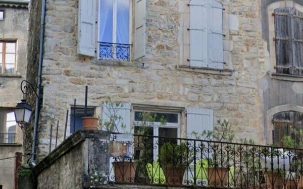 Maison à louer    4 pièces •  Les Vans