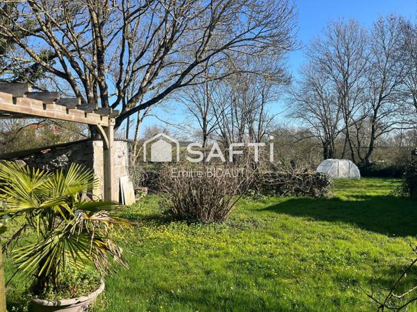 Maison de caractère en pierre – Montaigu-Vendée – Dépendances et grand terrain