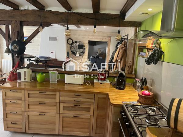 Maison de caractère en pierre – Montaigu-Vendée – Dépendances et grand terrain