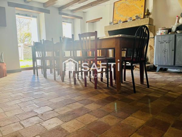 Maison de caractère en pierre – Montaigu-Vendée – Dépendances et grand terrain