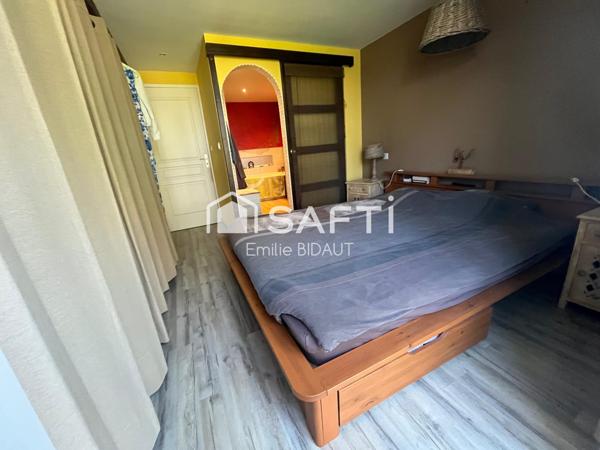 Maison de caractère en pierre – Montaigu-Vendée – Dépendances et grand terrain