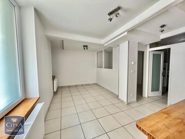 Appartement à louer 1 pièce 31.84m² Saint-Étienne (42000)