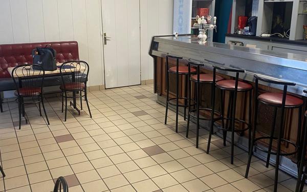 Immeuble à vendre    6 pièces •  Armentières