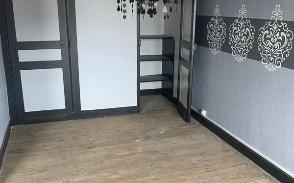 Immeuble à vendre    6 pièces •  Armentières