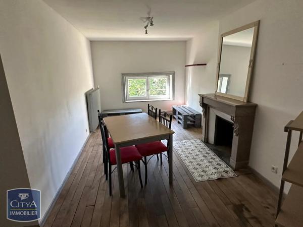 Appartement à louer 2 pièces 30m² Bazeilles (08140)