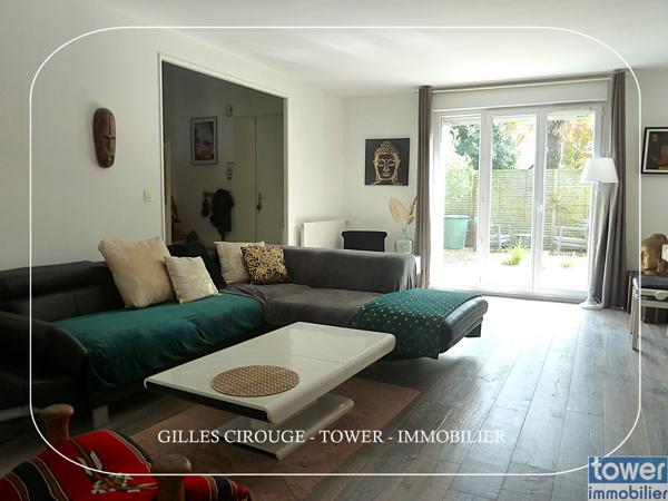 LARMOR-PLAGE: TRES BELLES PRESTATIONS POUR CETTE LUMINEUSE MAISON - 4 CHAMBRES.