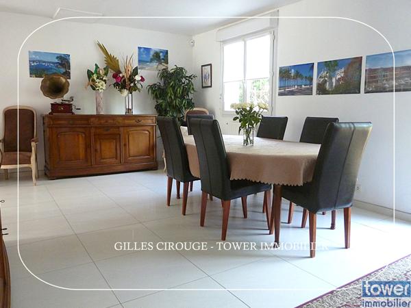 LARMOR-PLAGE: TRES BELLES PRESTATIONS POUR CETTE LUMINEUSE MAISON - 4 CHAMBRES.