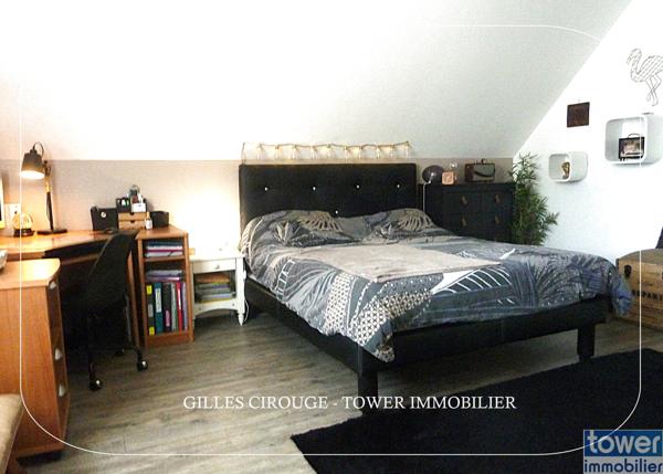 LARMOR-PLAGE: TRES BELLES PRESTATIONS POUR CETTE LUMINEUSE MAISON - 4 CHAMBRES.