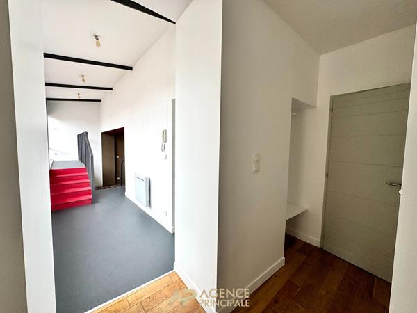 Appartement 69m2 - 3 pièces - Terrasse de 40m2 - La Rochelle Centre ville €393 750 ** - Référence JH719