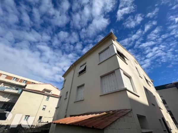  Terrain à Vendre à Perpignan (66000) en Pyrénées-Orientales (66)
l'immeuble bâti à un surface...