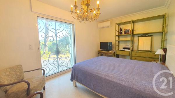 Maison à vendre  7 pièces - 171,88 m 2   STE MAXIME  - 83