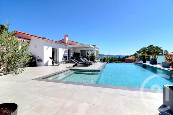 Maison à vendre  7 pièces - 171,88 m 2   STE MAXIME  - 83